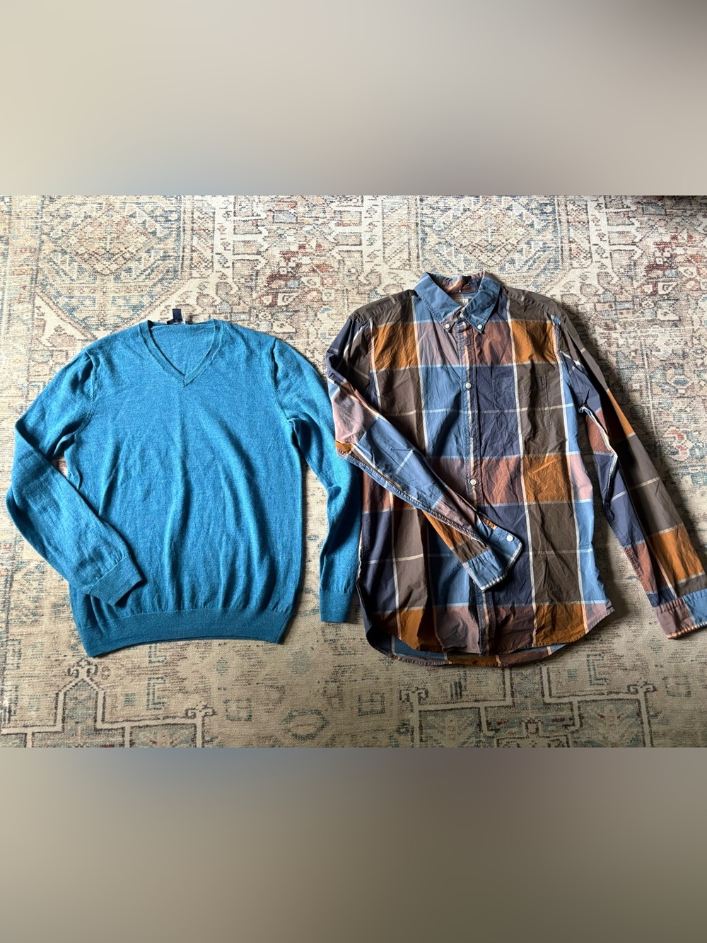 Gap sweater & button down bundle, Men’s Medium